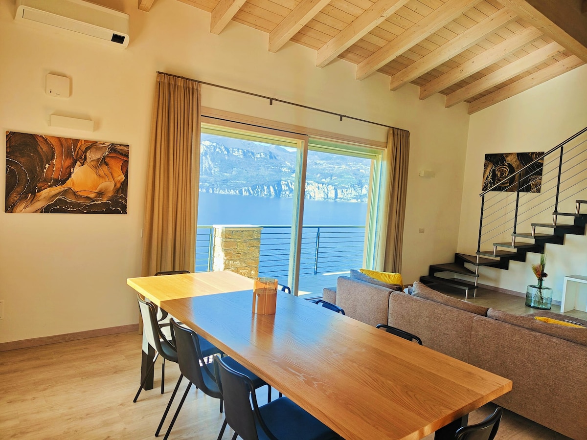 Proprietà Airbnb di successo: Villa al Feudo: Vacation Home with lake view a Brenzone Sul Garda