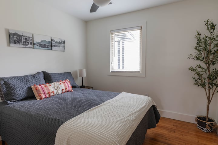 [საძინებელი 4] საწოლი 152 × 203 სმ 152 × 203