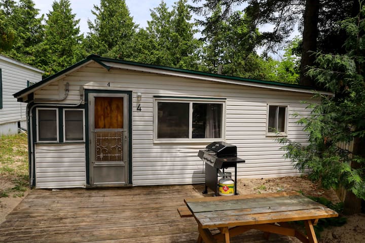 Private Beach Access - Cottage 4 - Sauble Beach
