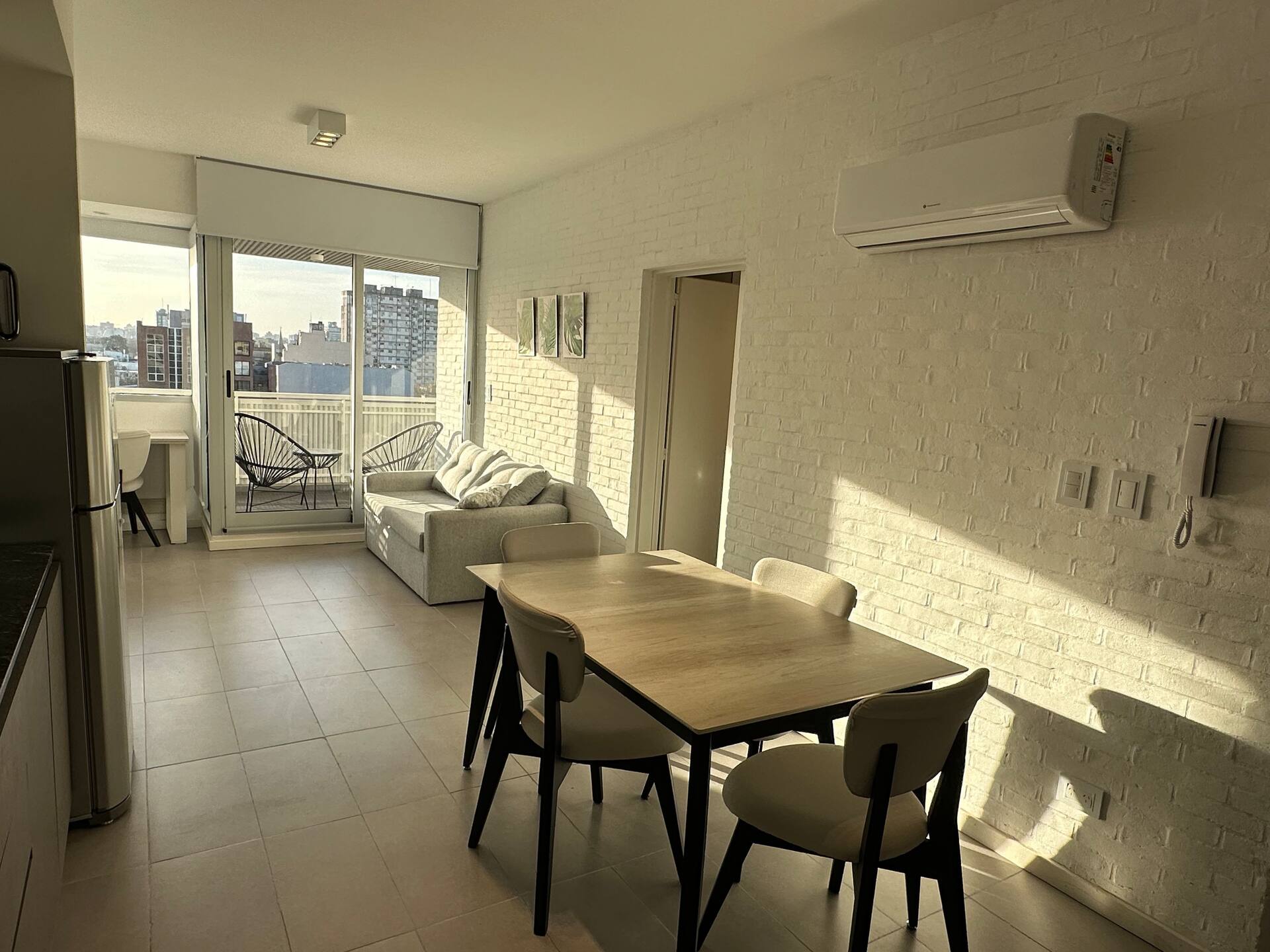 Bright Apartment in Villa Crespo with Garage!