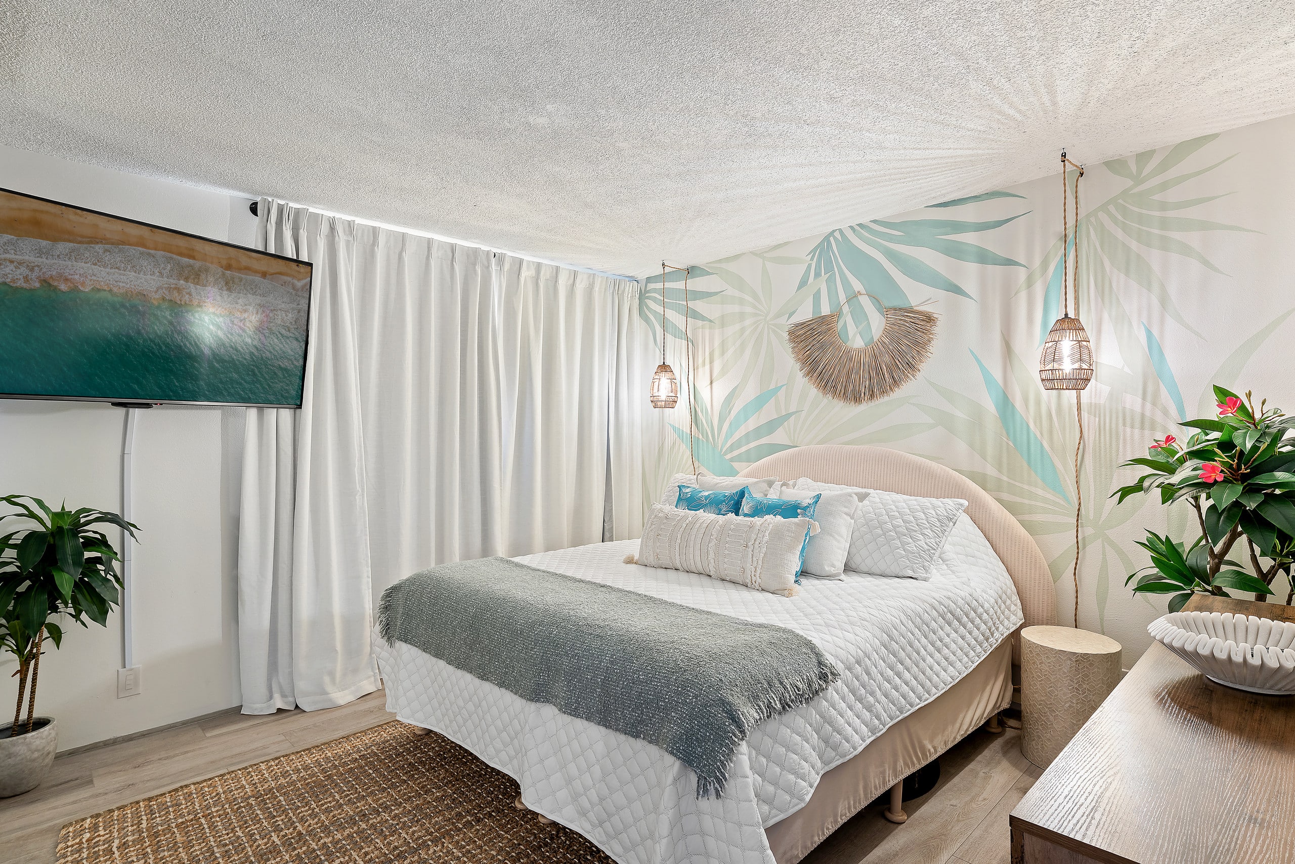 Aloha Love: Ocean View • AC • Beach & Food Nearby - Image 46