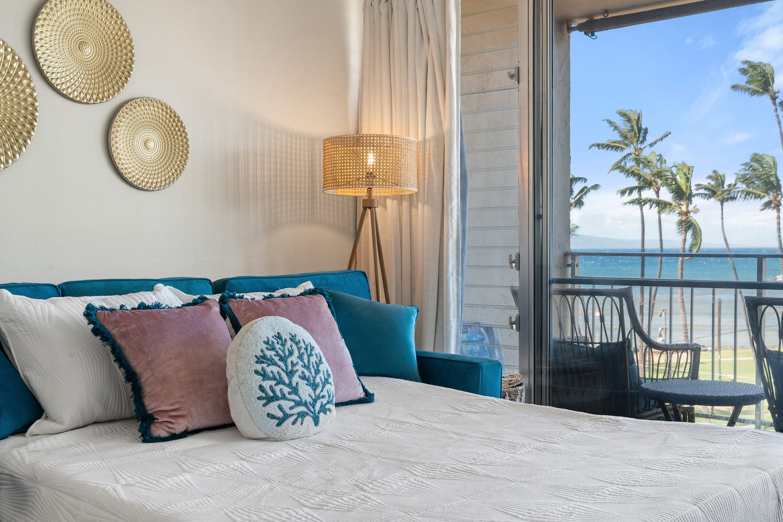 Aloha Love: Ocean View • AC • Beach & Food Nearby - Image 16