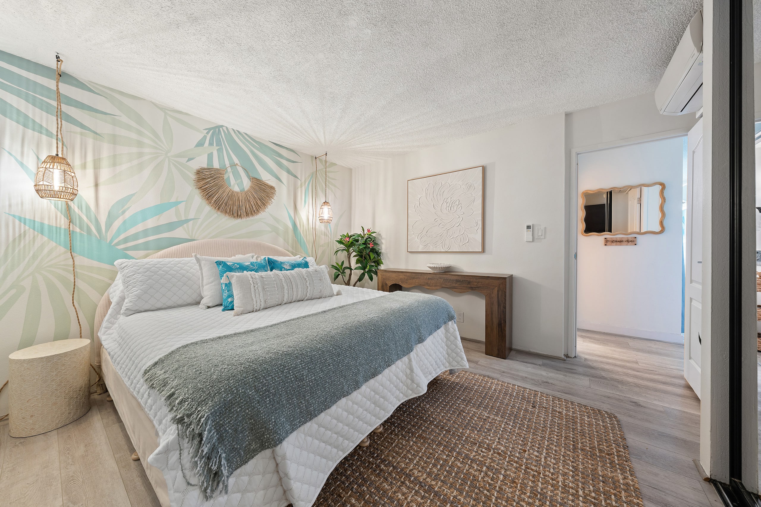 Aloha Love: Ocean View • AC • Beach & Food Nearby - Image 48