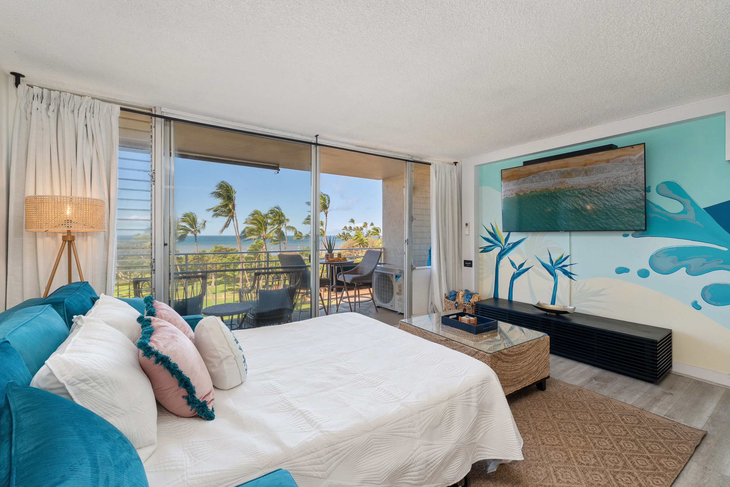 Aloha Love: Ocean View • AC • Beach & Food Nearby - Image 17