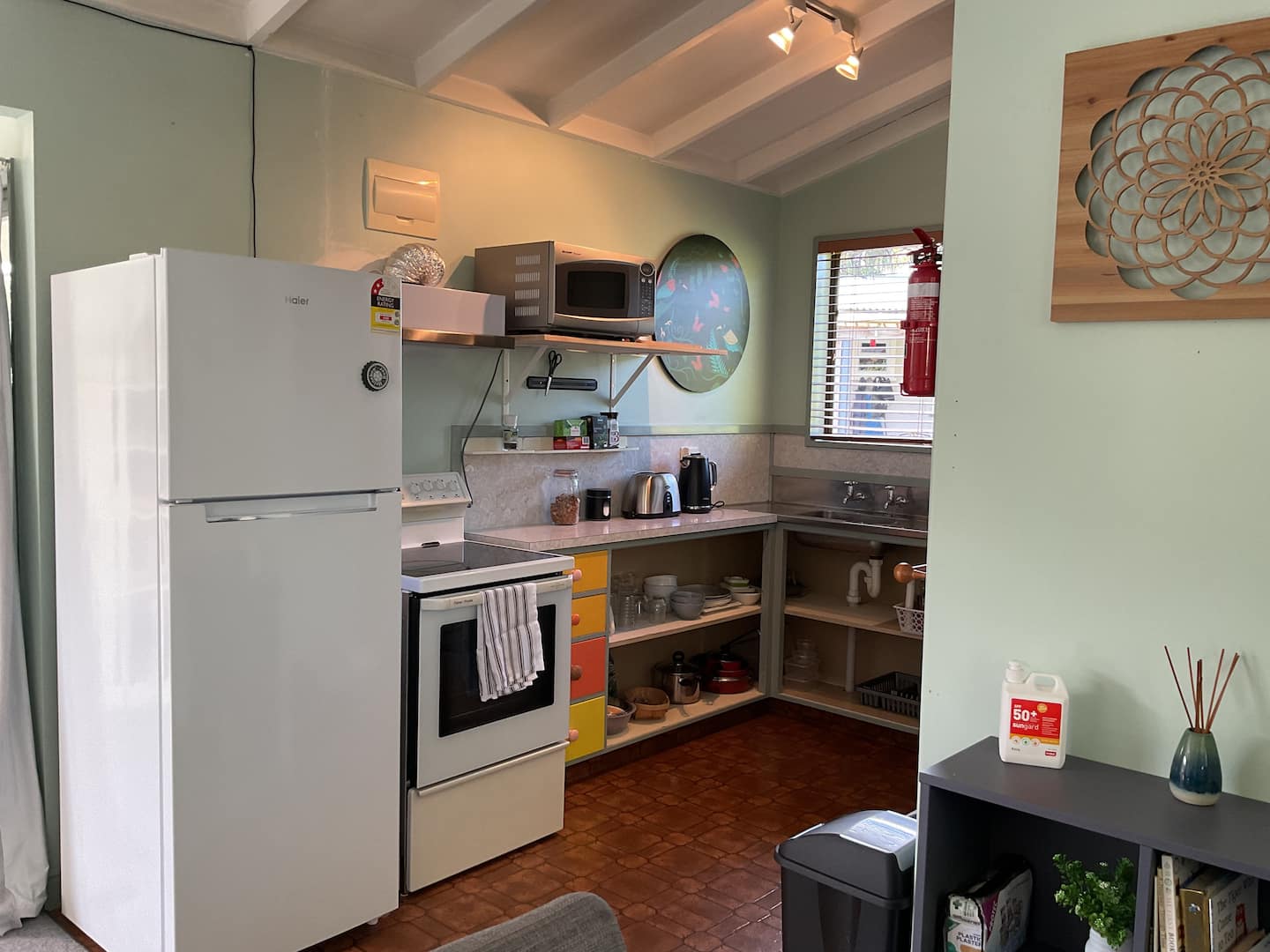 2 Bedroom Spacious, Cosy, Warm, Light & Airy Flat 4
