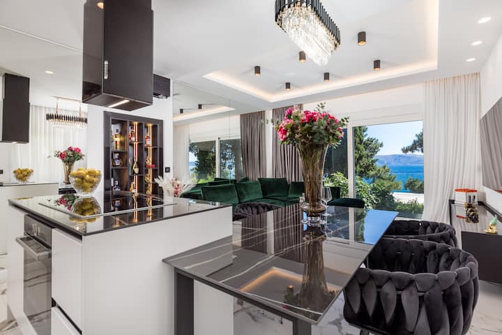 Rocky Beach Delux Apartman S Pogledom Na More - Novi Vinodolski