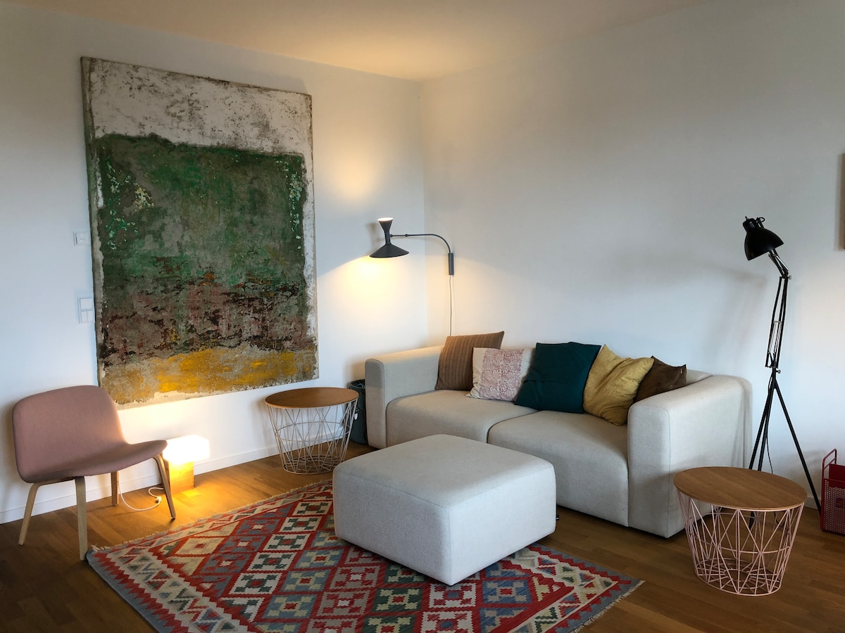 Popular Airbnb listing: Bright new apartment close to the canal in Alt Treptow