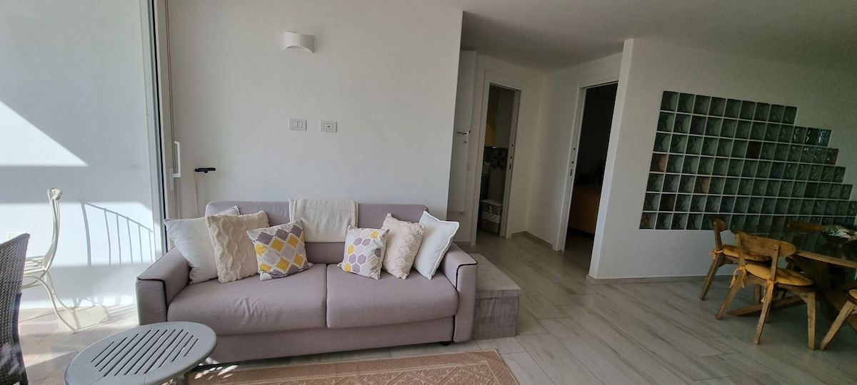 Annonce Airbnb populaire: Cuccumiao's
An Owls' quiet nest! à Loiri Porto San Paolo