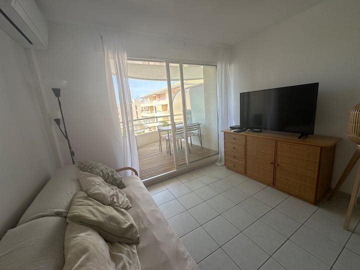 Idéalement Situé Sur Port Fréjus à 300 M De La Mer - Fréjus