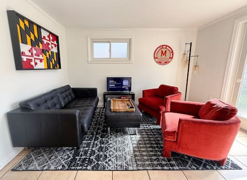 2BR/1BA Minutes from University of Maryland & NARA