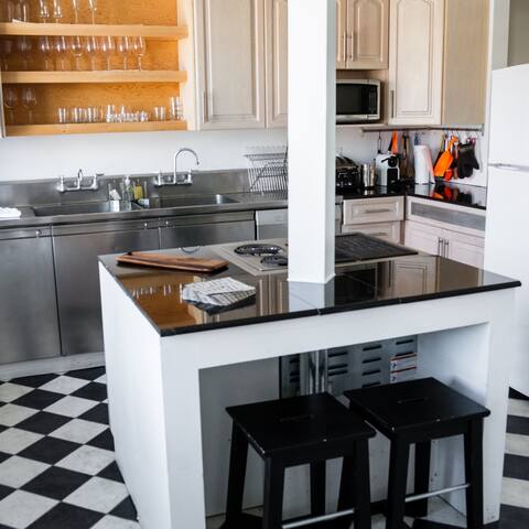 Quebec Heritage House (Griffintown) gallery image 5