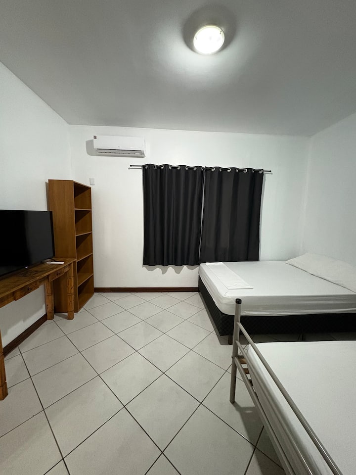 საძინებელი 1