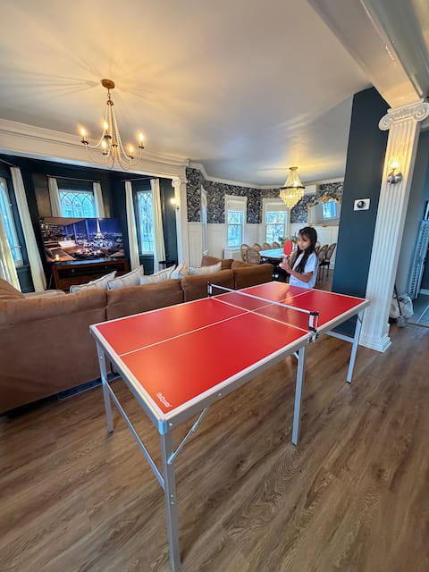 6BR Home |30 min NYC | Ping Pong + Hockey