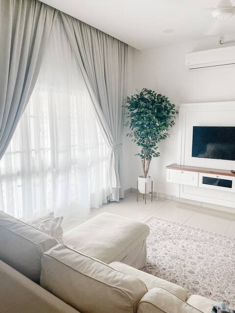 Alya’s Home @ Kuantan/IM2/UIA- muslim friendly