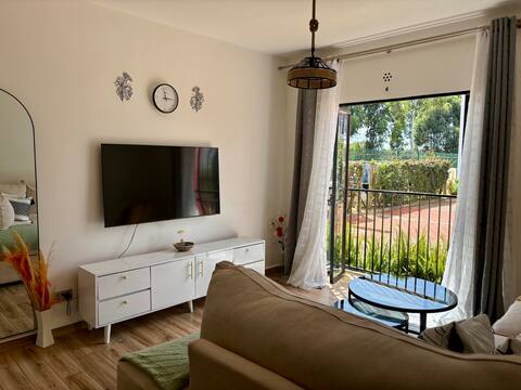 Lovely Apartment in Tatu City