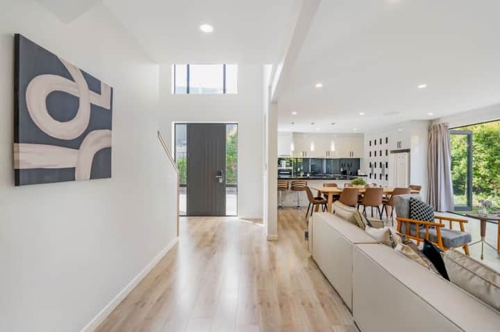 Family Spacious Takapuna Home | Parking & Netflix - Auckland