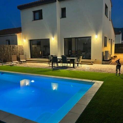villa with 3 bedroom pool
