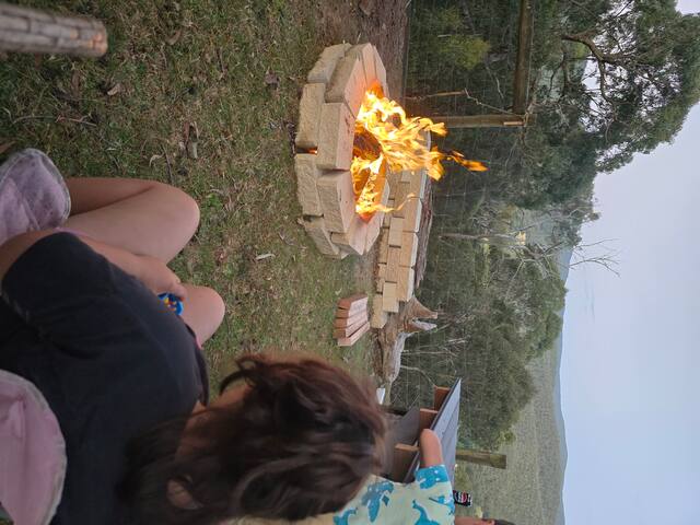 Family Friendly Farmstay- stunning views and spa gallery image 2