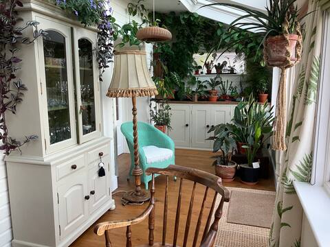 Spacious Stone Cottage in Quite Location