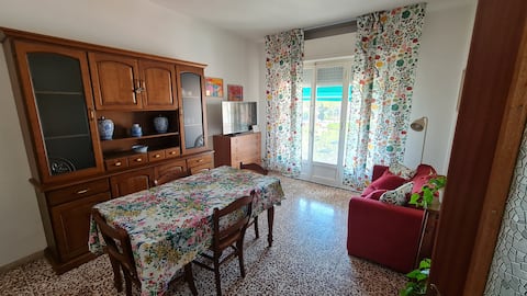 Popular Airbnb listing: Two minutes from the sea in Follonica