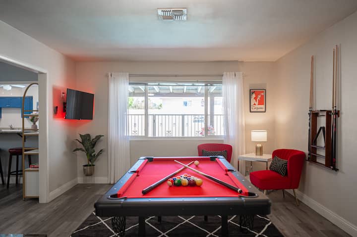 3br Pool House Themed Rooms Fast Wi-fi Pool Table - Las Vegas, NV