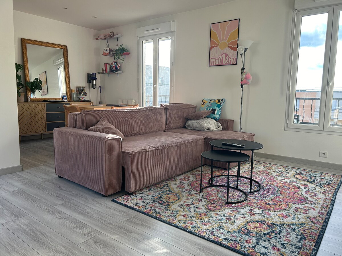 Annonce Airbnb populaire: Beautiful apartment with unobstructed view à Le Kremlin Bicêtre