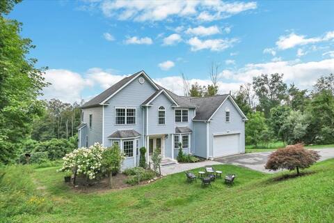 Spacious 6BR Villa | Serene Scenic Mountain Escape