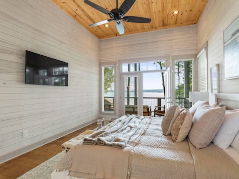 Rod’s Place at Lake Martin!