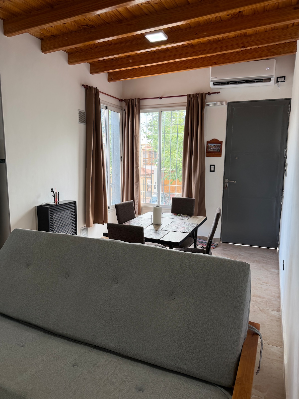 Airbnb con mejor rendimiento: Las Cañas Apartment en Godoy Cruz