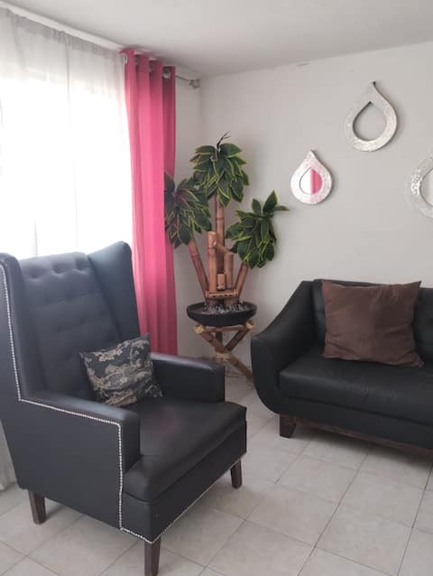 Beautiful house in the Americas 20 min. from AIFA