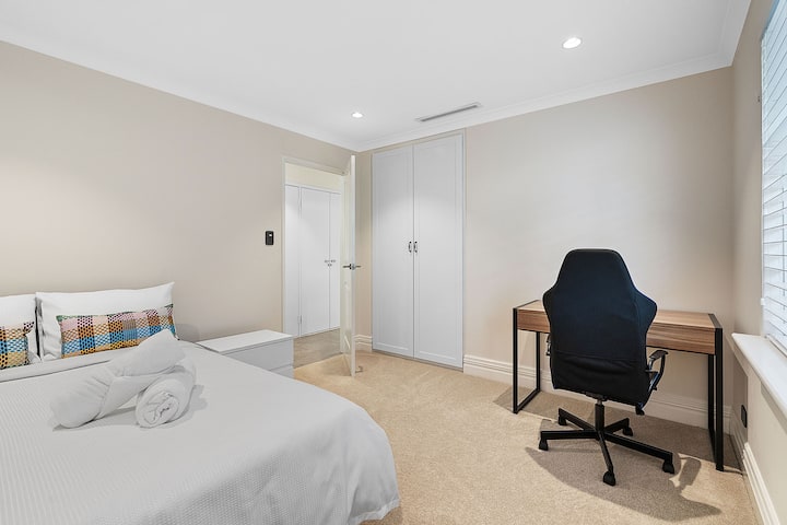 غرفة النوم 1