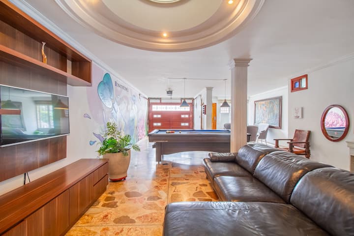 Casa Amplia, Jacuzzi/billar, Ideal Grupos Grandes - コロンビー メデジン