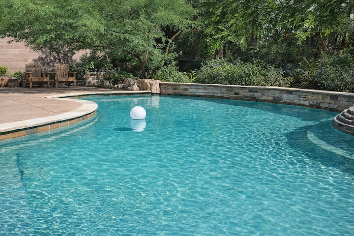 Lux 6br/3ba Villa Pool+spa+outdoorkitchen+bar+pond - Las Vegas, NV