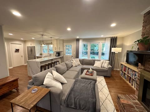 Successful Airbnb property: Kid friendly home with large private backyard! in Augusta Richmond County Consolidated Government (Balance)