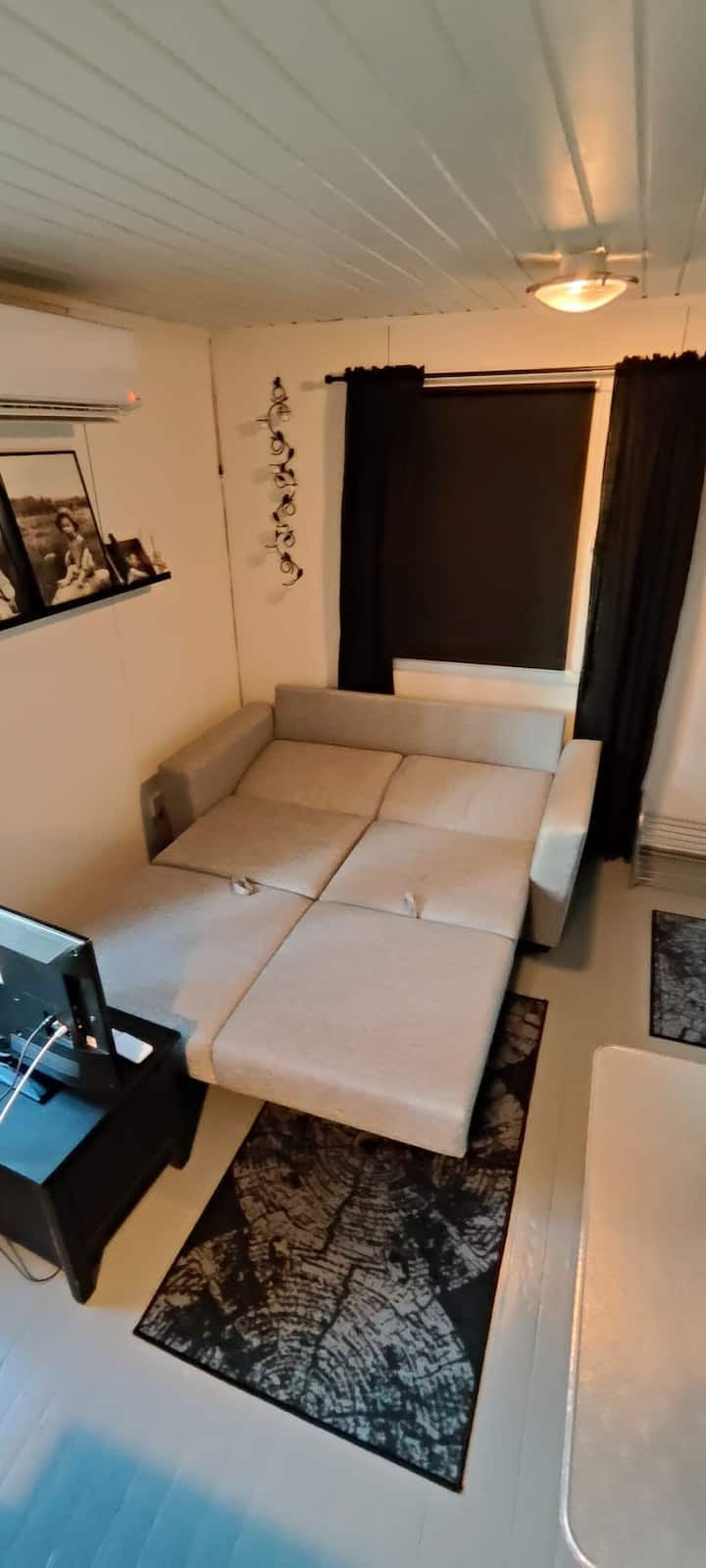 Vuodesohva de 150x200cm.