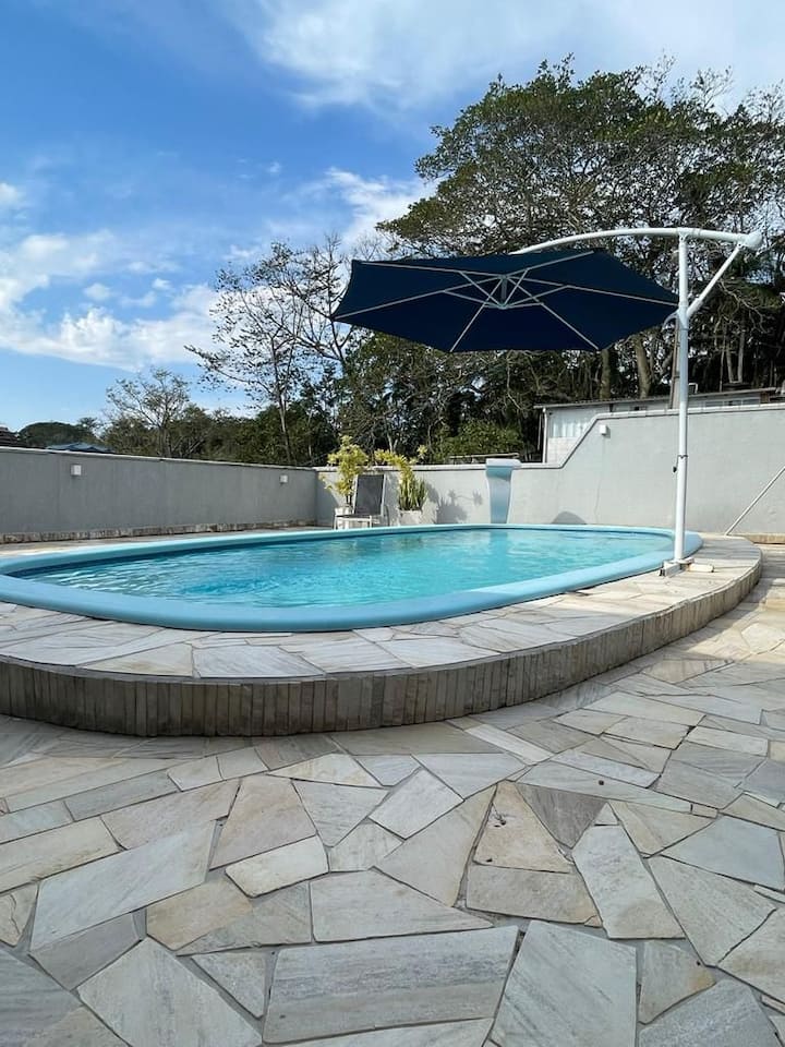 Getaway in Blumenau Private pool 
3 bedrooms
