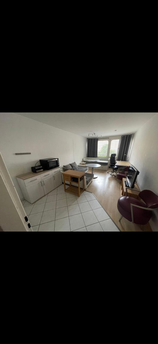 Top performing Airbnb: Modern 1 Bedroom Apartment - 6 mins to City Centre in Augustenstraße
