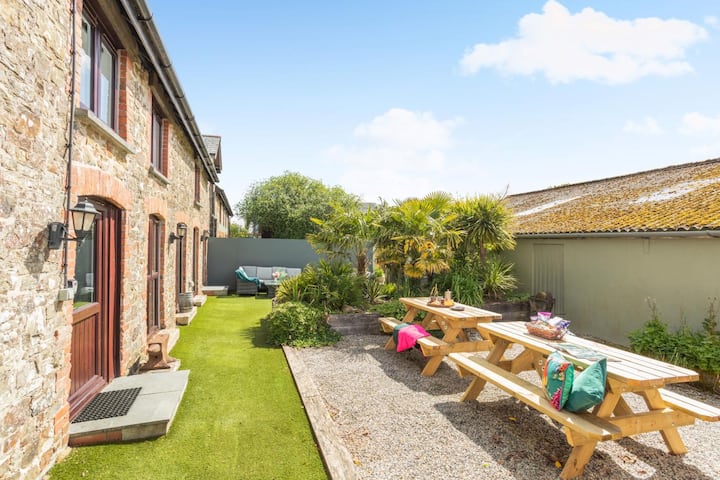 6 Bed In Holsworthy (Oc-89218) - Cornwall