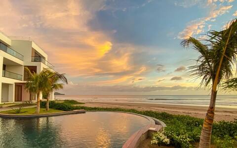 Hacienda Iguana Luxury  beachfront 2 levels Condo