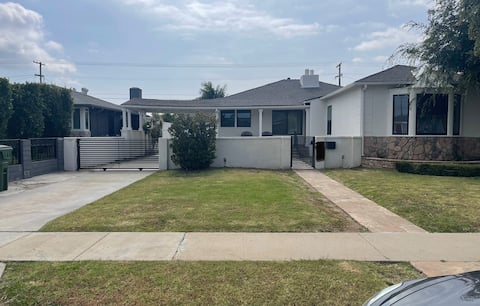Popular Airbnb listing: Walk to SoFi • FIFA World Cup • 3BR/3BA in Inglewood
