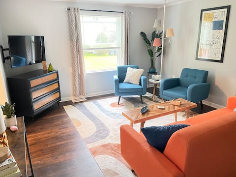 Newly Renovated Lovely 2BR