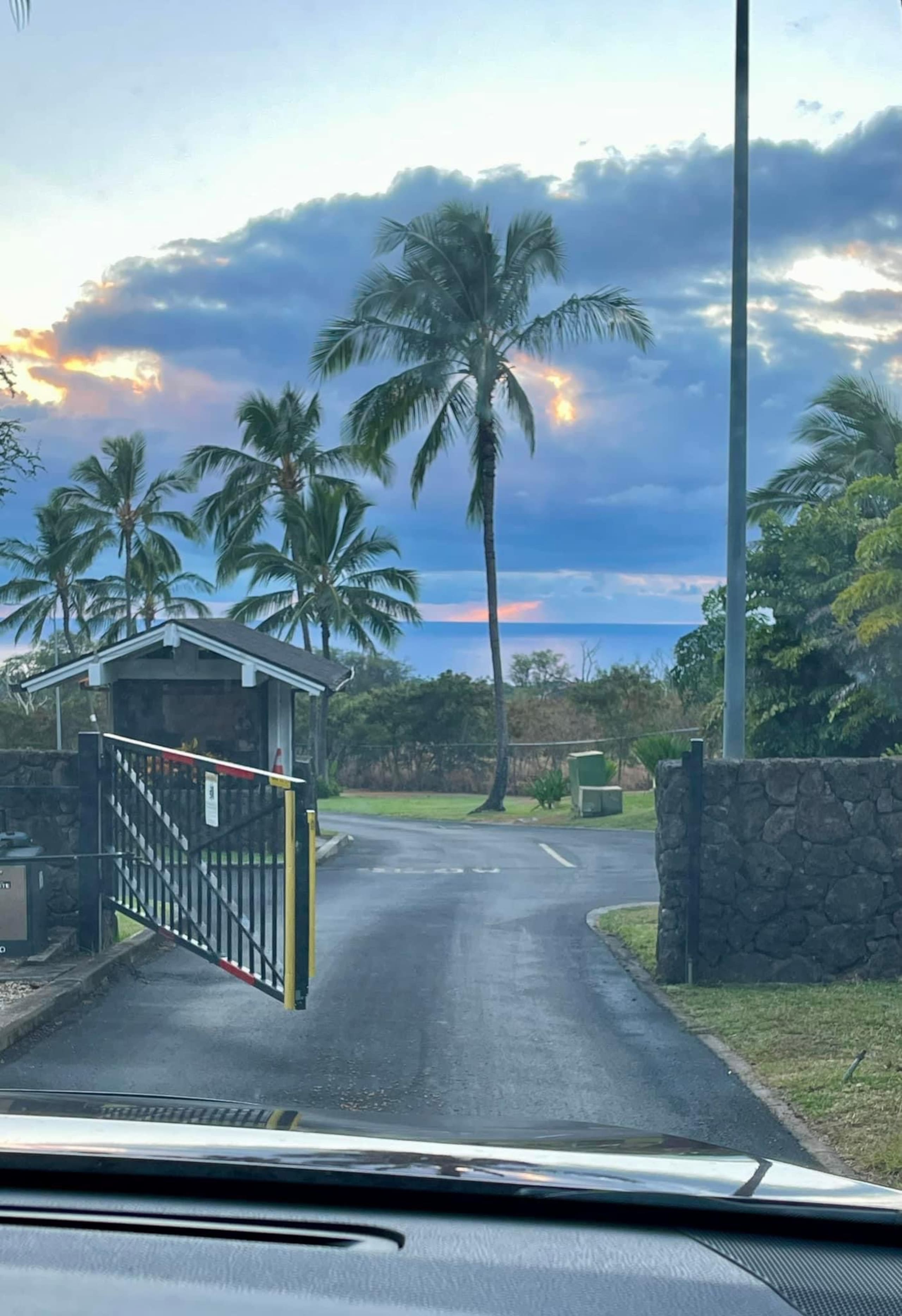 Hawaiian Studio Retreat in Makaha Valley - Photo 28
