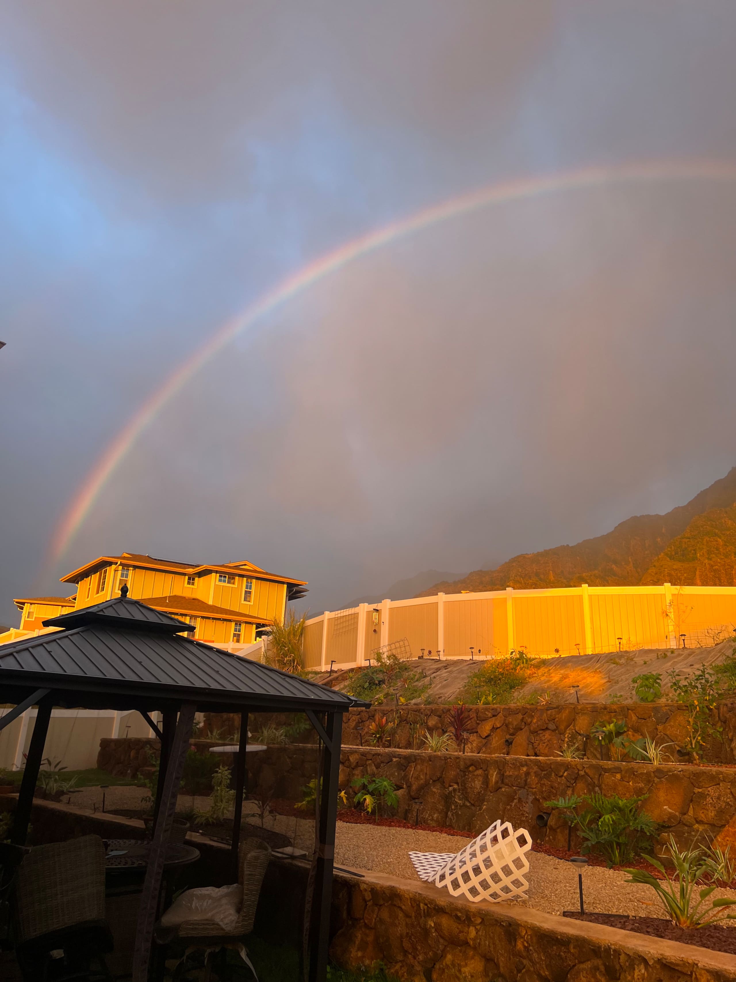 Hawaiian Studio Retreat in Makaha Valley - Photo 15