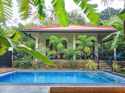 White Villa Goyambokka