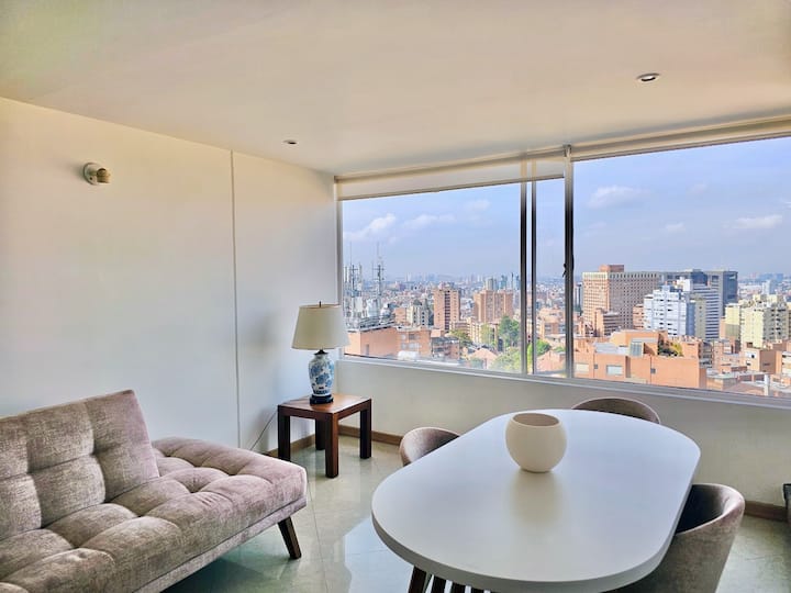 Excepcional Vista En Los Rosales - Bogotá