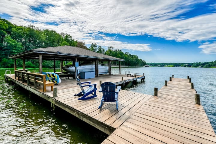 6br Lake Home With Private Dock And Game Room - Lake Anna, VA