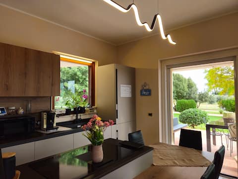 S'Home - Villa with Jacuzzi - Sustainable Journey