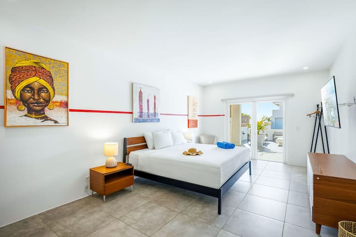 Bedroom 4: Sink into serenity in our cozy bed, where every moment is a dream wrapped in comfort. Welcome to your haven of tranquility, where relaxation knows no bounds.