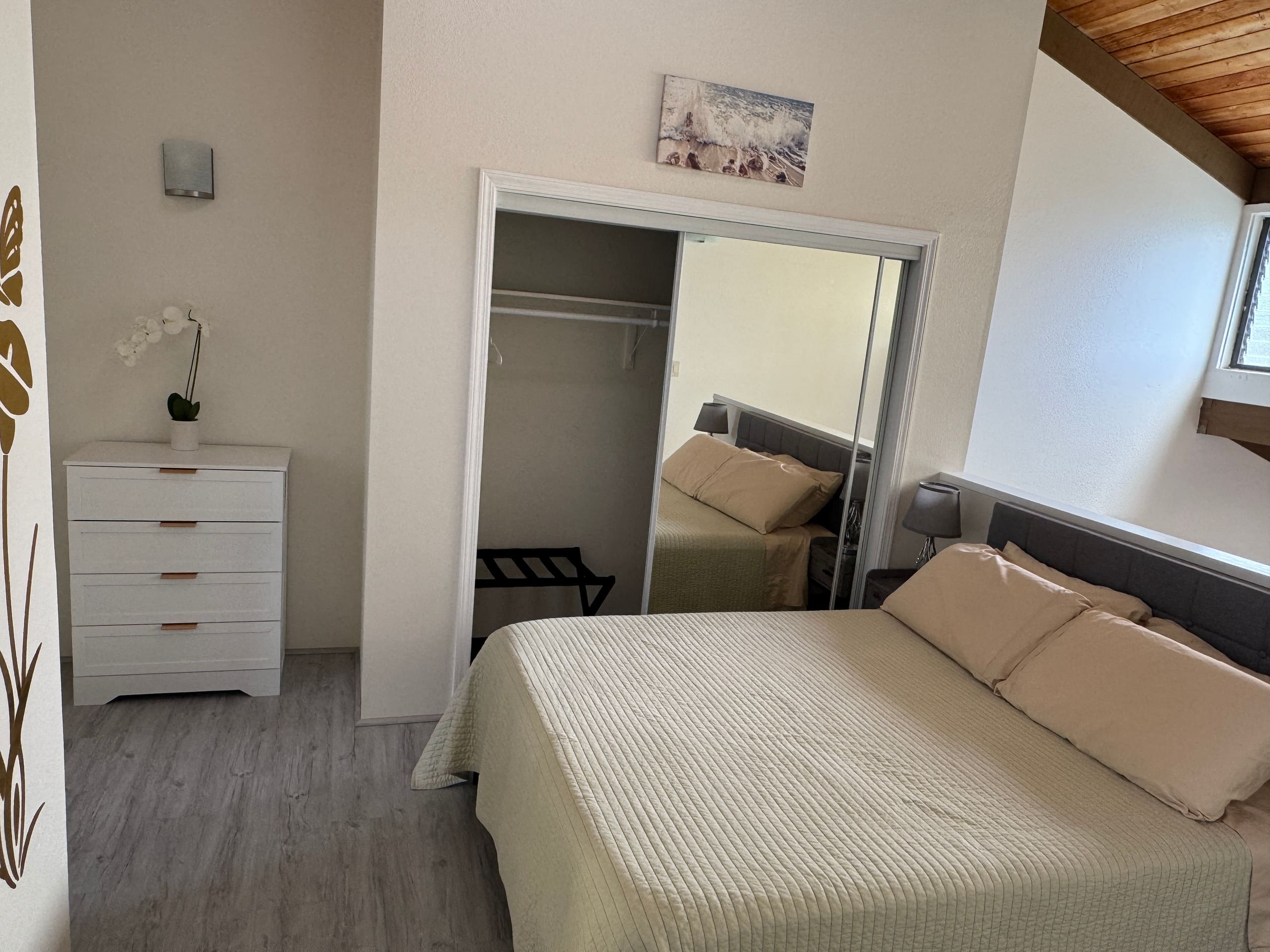 Lokahi Hale. Down town, newly renovated loft - Image 20