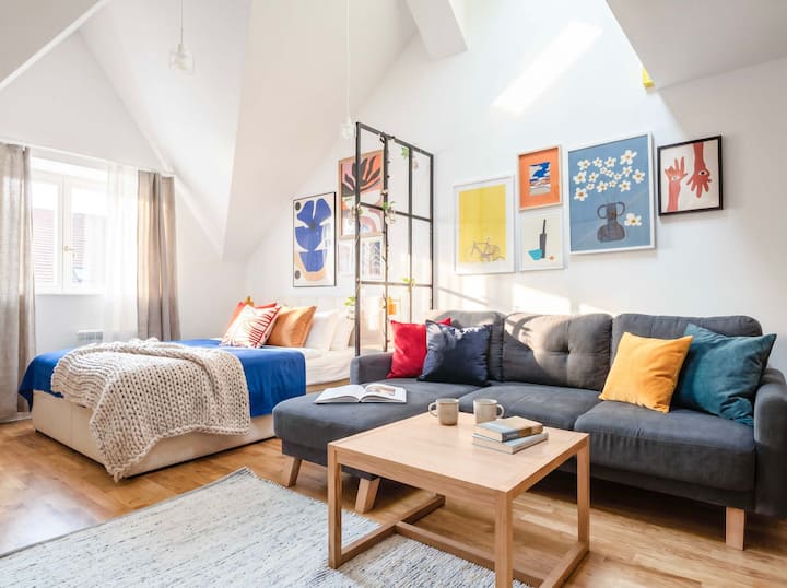 Turnkey | Charles Square Studio Iv - Prague